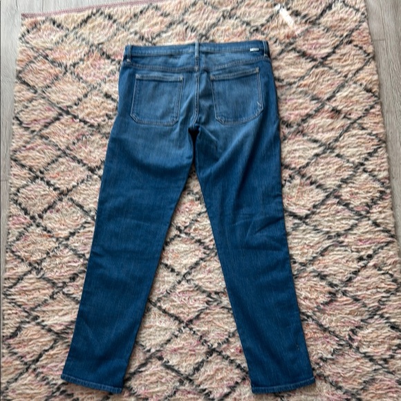 MOTHER: The Patchie fit in Pale Rider
Waist 28
Inseam 27 - Picture 4 of 4